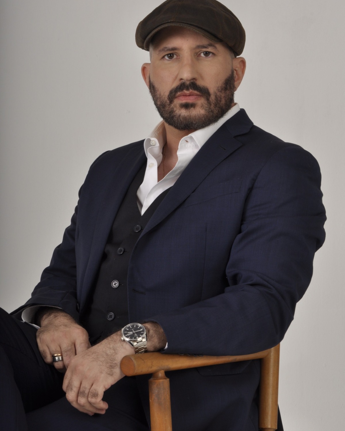 Retrato oficial de André Uchôa